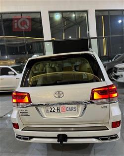 تويوتا لاندكروزر